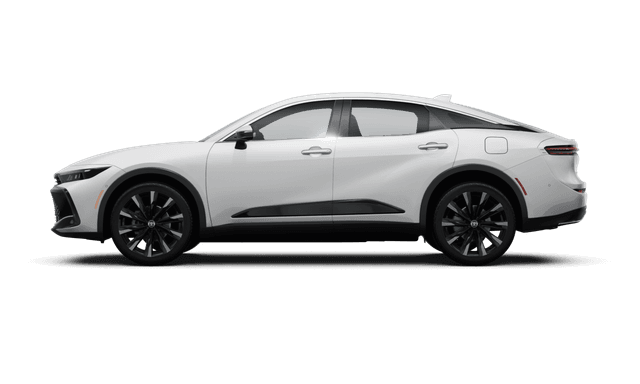 Toyota Crown Oxygen White - Side view Toyota Crown Oxygen White - Side view