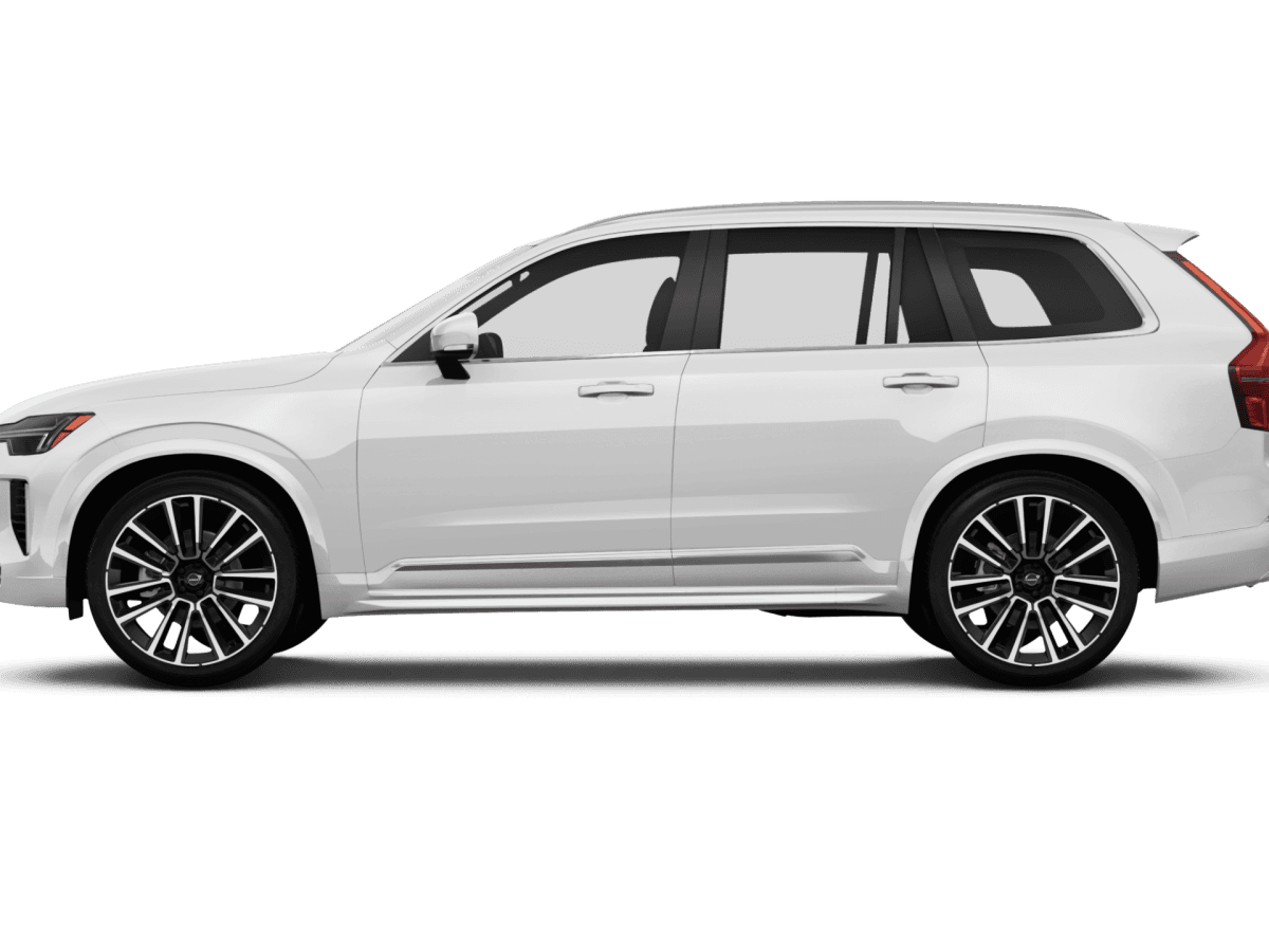 Volvo XC90 Crystal White Metallic - Side view Volvo XC90 Crystal White Metallic - Side view