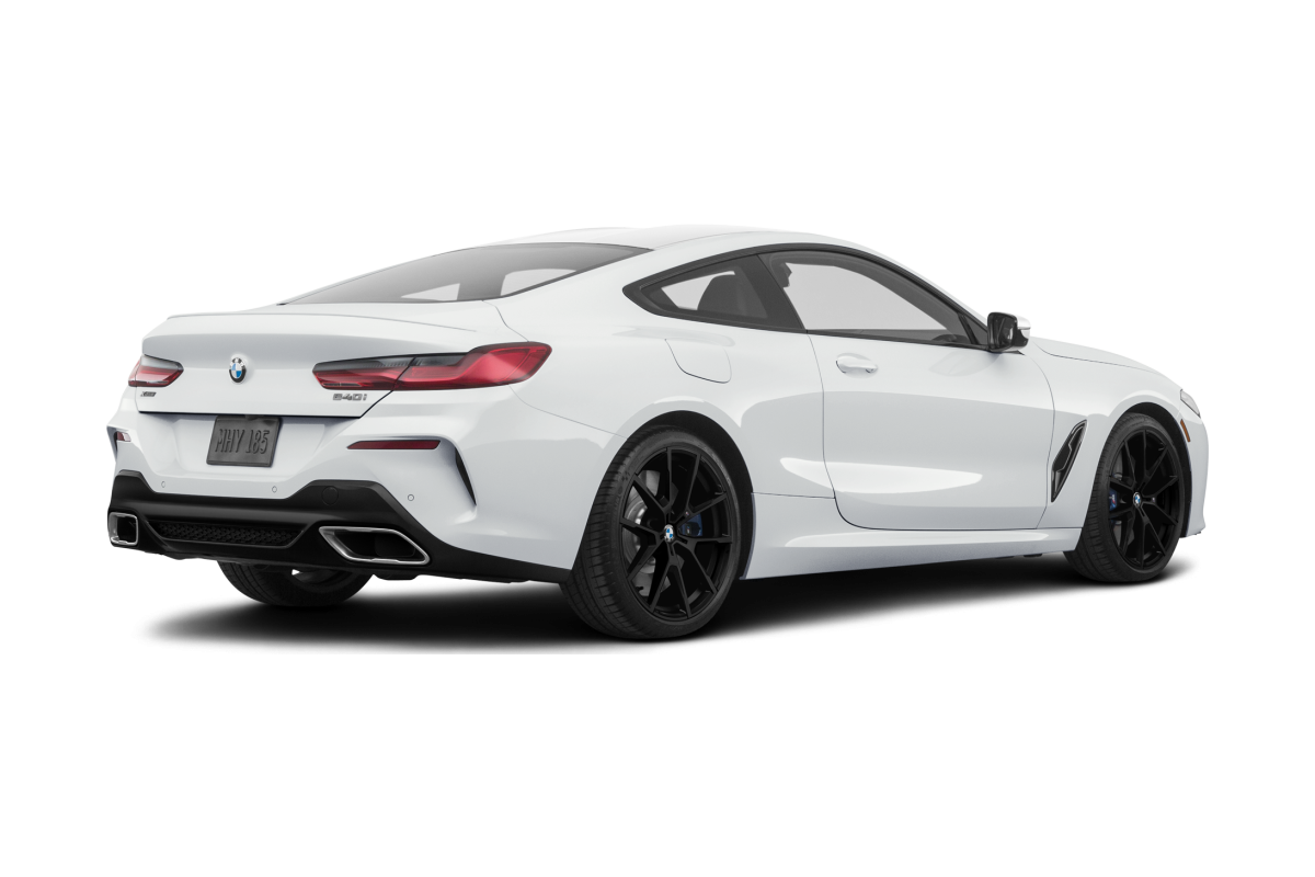 BMW BMW 8 Series Alpine White - Back view BMW BMW 8 Series Alpine White - Back view