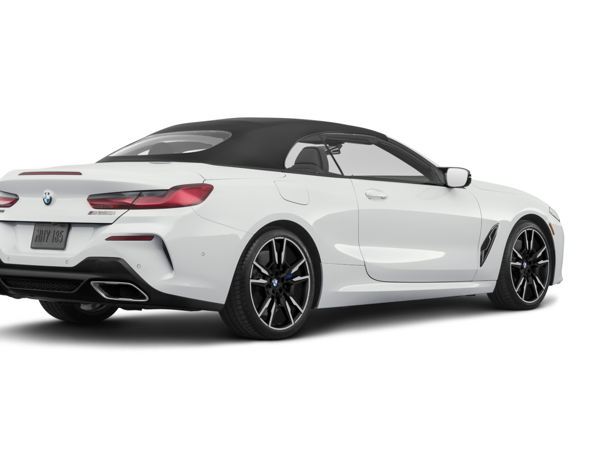 BMW BMW 8 Series Alpine White - Back view BMW BMW 8 Series Alpine White - Back view