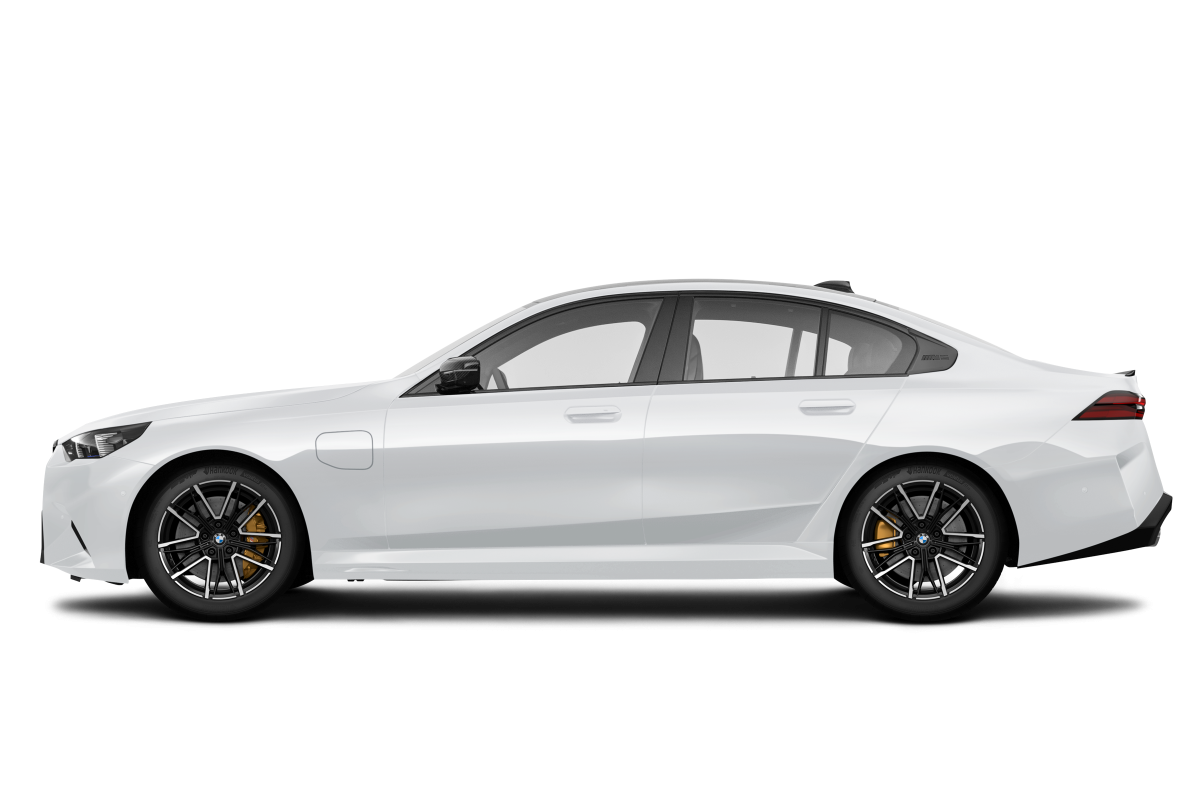 BMW M5 Alpine White - Side view BMW M5 Alpine White - Side view