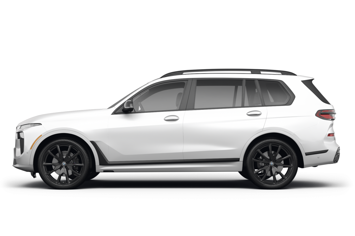 BMW X7 Alpine White - Side view BMW X7 Alpine White - Side view