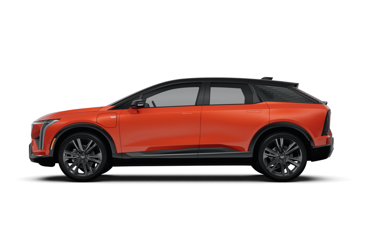 Cadillac OPTIQ Monarch Orange - Side view Cadillac OPTIQ Monarch Orange - Side view
